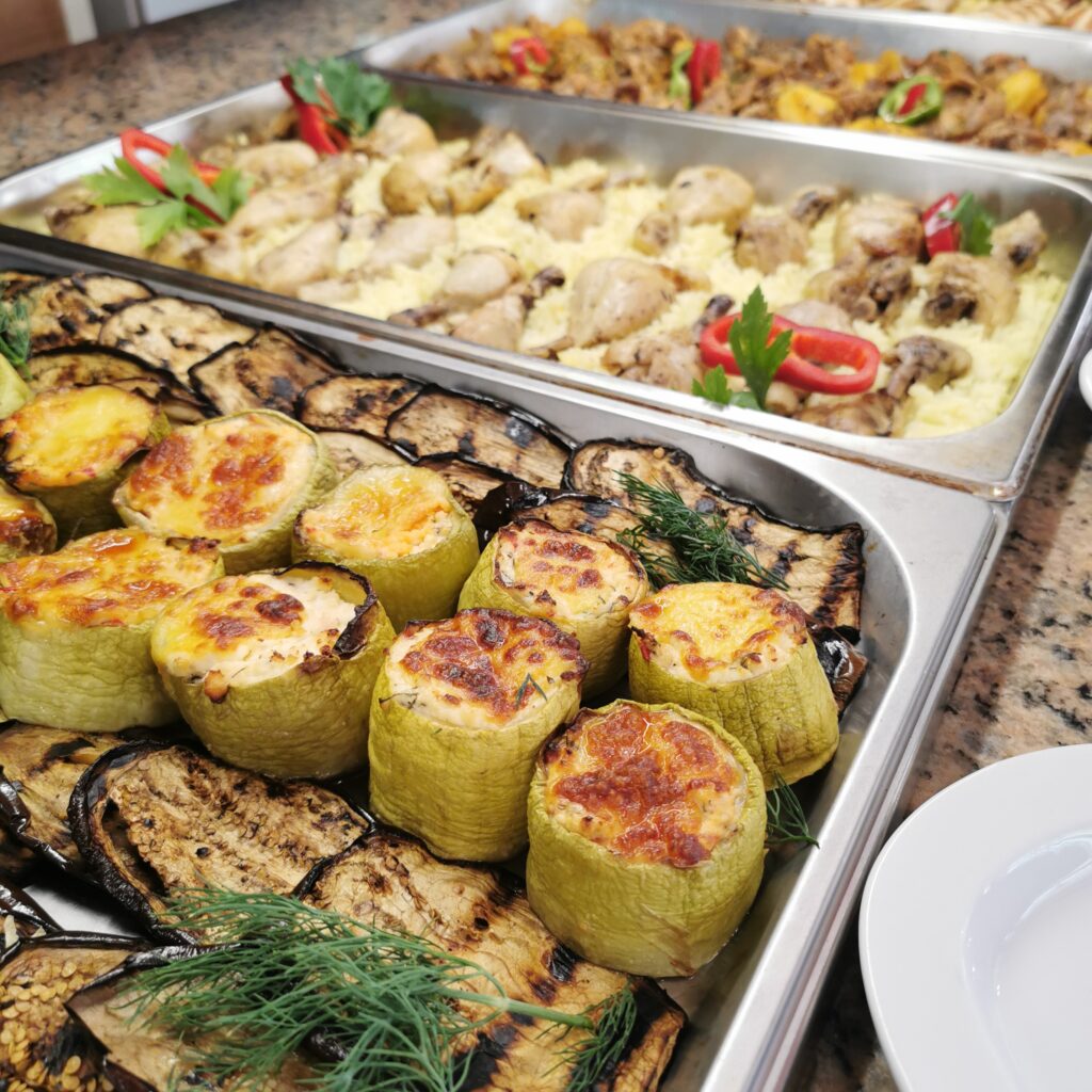 buffet, blok masa, hotel largo beach, sunny beach, food, lunch, dinner
