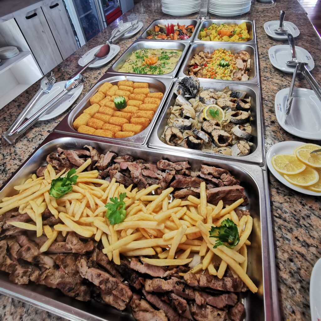 buffet, blok masa, hotel largo beach, sunny beach, food, lunch, dinner