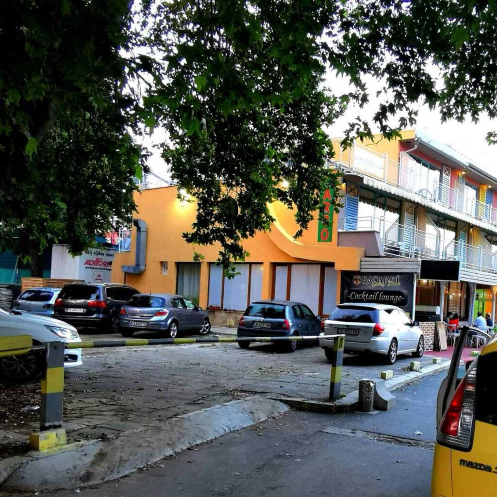 parking, hotel largo beach